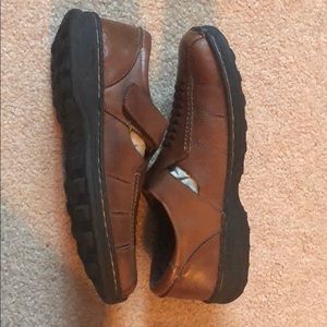 Men’s causal slip ons